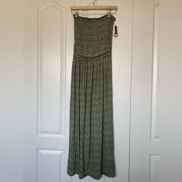 BP Clover Strapless Smocked Maxi Dress Size S NWT - Picture 5 of 9